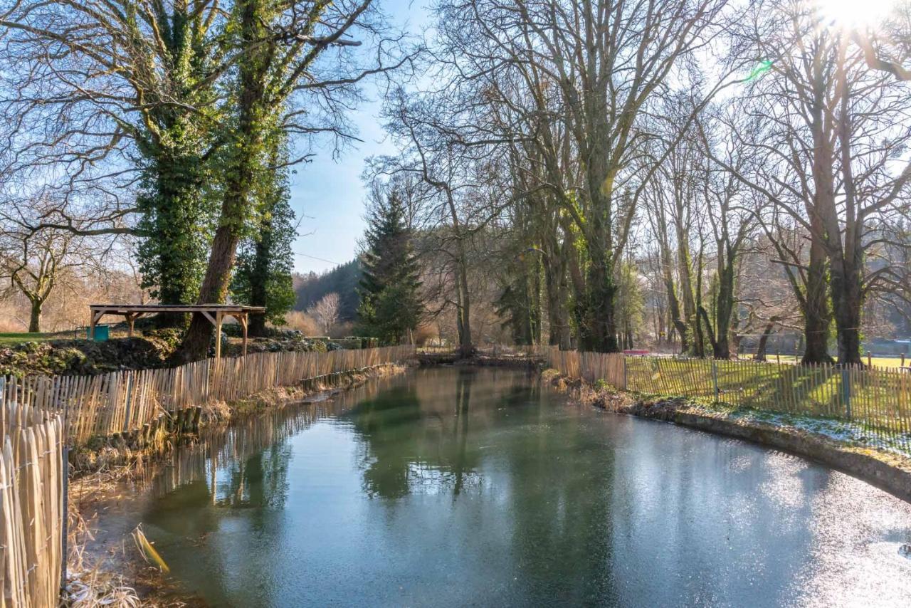 Gite De La Cascade Villers-devant-Orval Exteriör bild